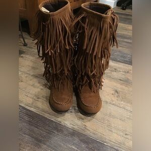 Hot Cakes Brown Fringe Boots size 6
